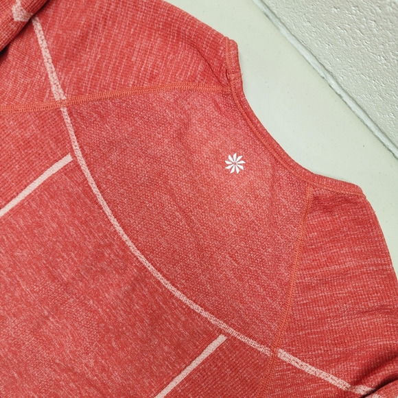 Athleta Embodiment Long Sleeved Athletic Top Women's Size Large Athletic Apparel - Picture 7 of 7